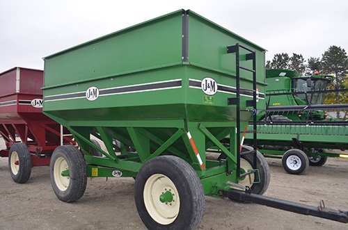 Property photo 5 - JOHN DEERE FARM EQUIPMENT AUCTION